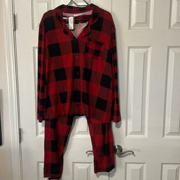 Maurices Red and Black Buffalo Plaid Pajama Set Size XXL NWT - Picture 3 of 13